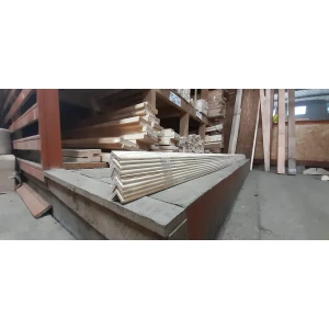 Esquinero Pino Radiata Finger